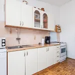 Pet Friendly In Rab With Wifi Appartamento