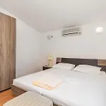 Pet Friendly In Rab With Wifi *