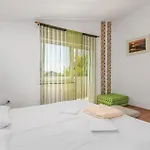 Pet Friendly In Rab With Wifi *