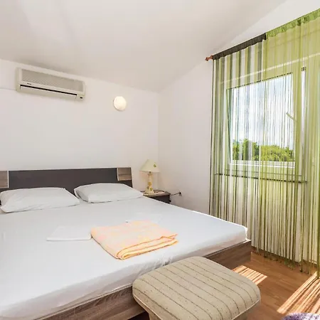 Pet Friendly In Rab With Wifi Rab Town