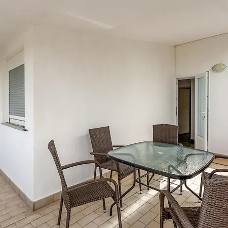 Pet Friendly In Rab With Wifi Apartment