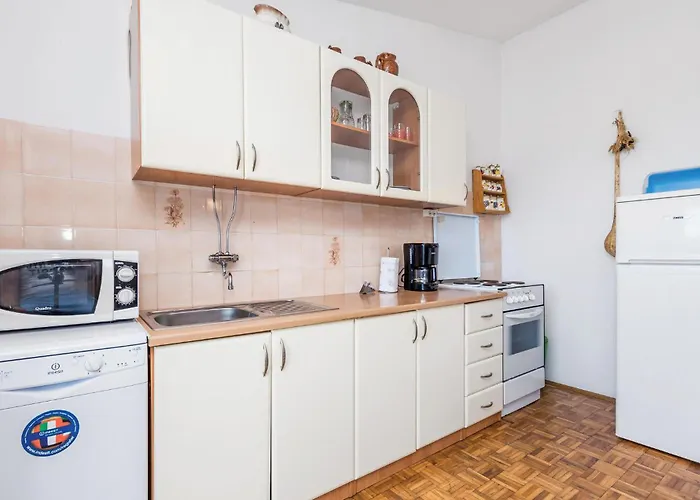 Stunning In Rab With Wifi Apartament